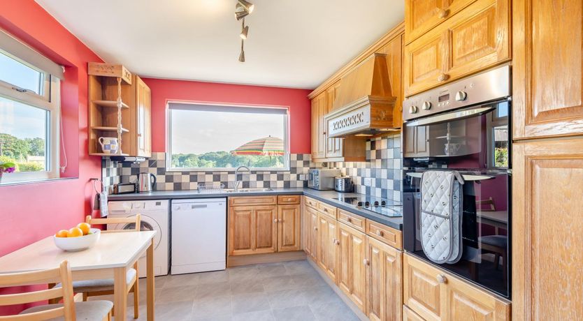 Photo of 2 Bed in Tunbridge Wells