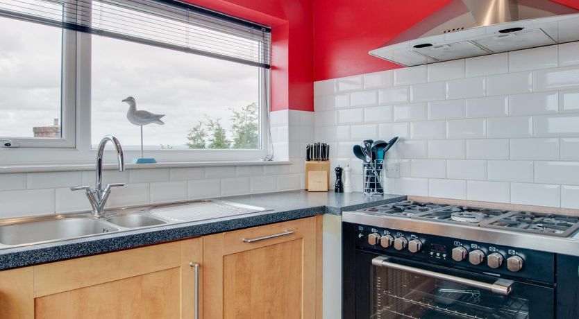 Photo of 4 Bed in Appledore