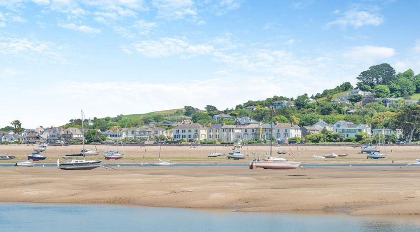 Photo of 4 Bed in Appledore