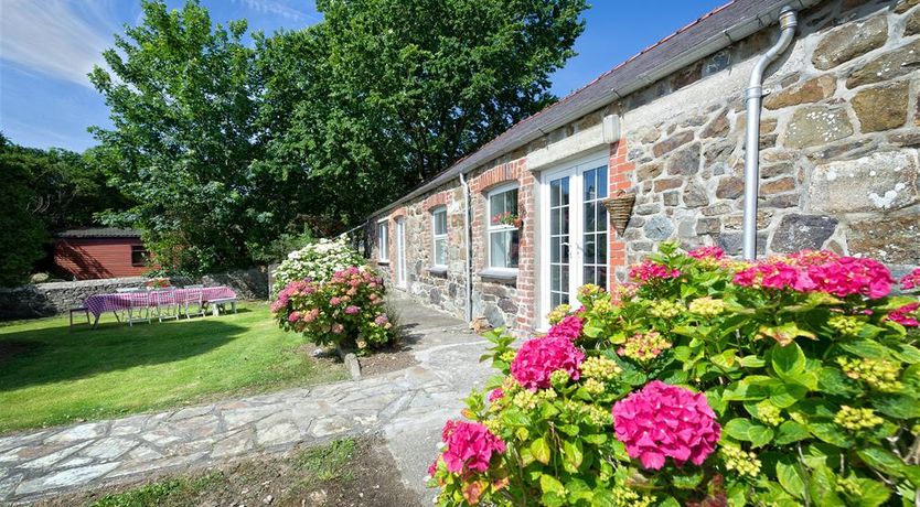 Photo of 4 Bed in Pwllheli