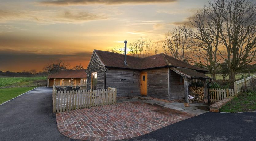 Photo of 8 Bed in Tenterden