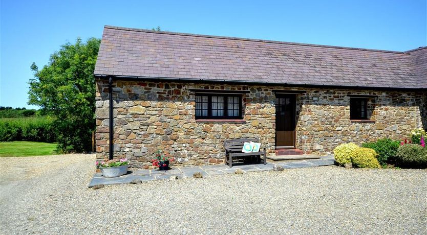 Photo of 1 Bed in Little Haven