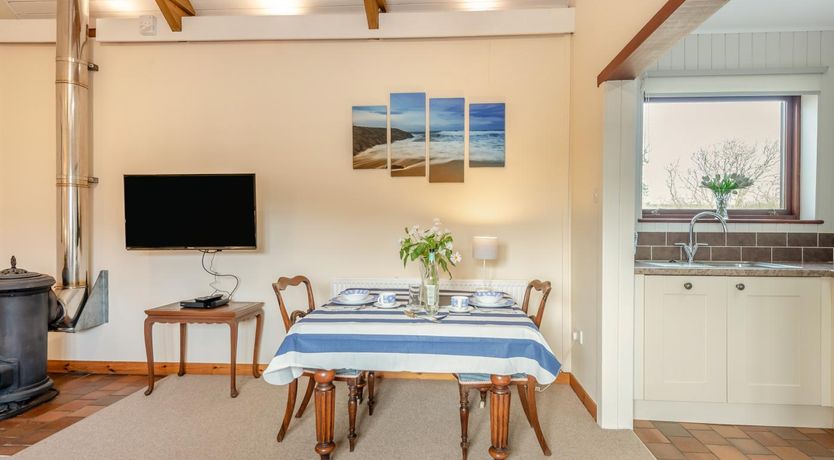 Photo of 1 Bed in Little Haven