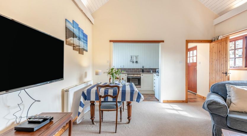 Photo of 1 Bed in Little Haven