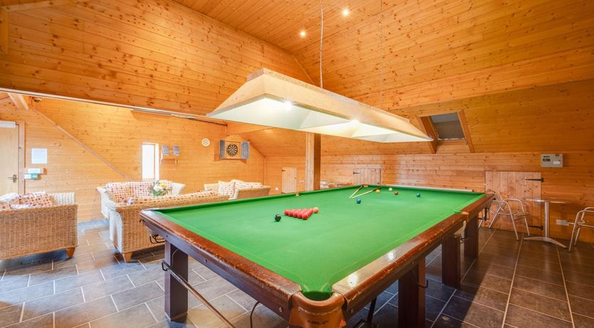 Photo of 6 Bed in Tosside Near Settle