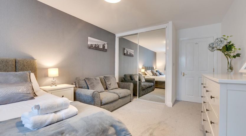 Photo of 2 Bed in Whitby