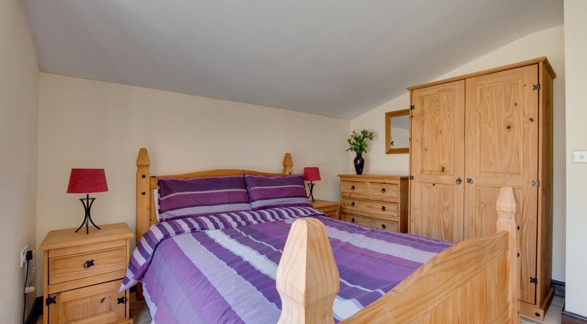 Photo of 2 Bed in Whitby