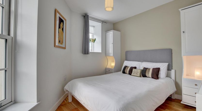 Photo of 2 Bed in Ilfracombe