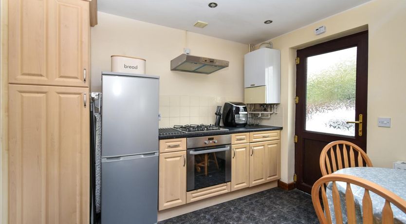 Photo of 2 Bed in Tenby