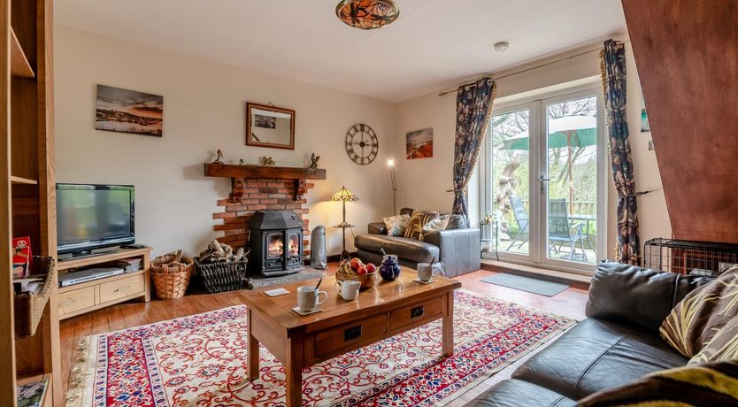 Photo of 2 Bed in Whitby