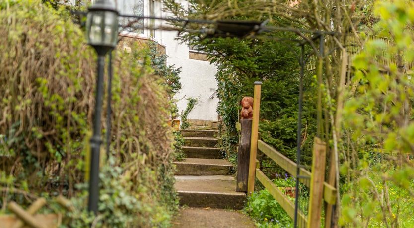 Photo of 2 Bed in Whitby