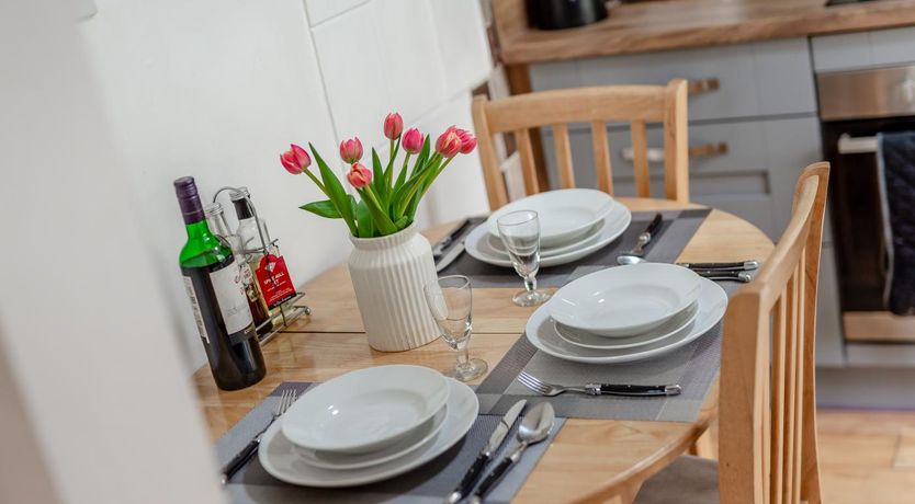 Photo of 2 Bed in Whitby