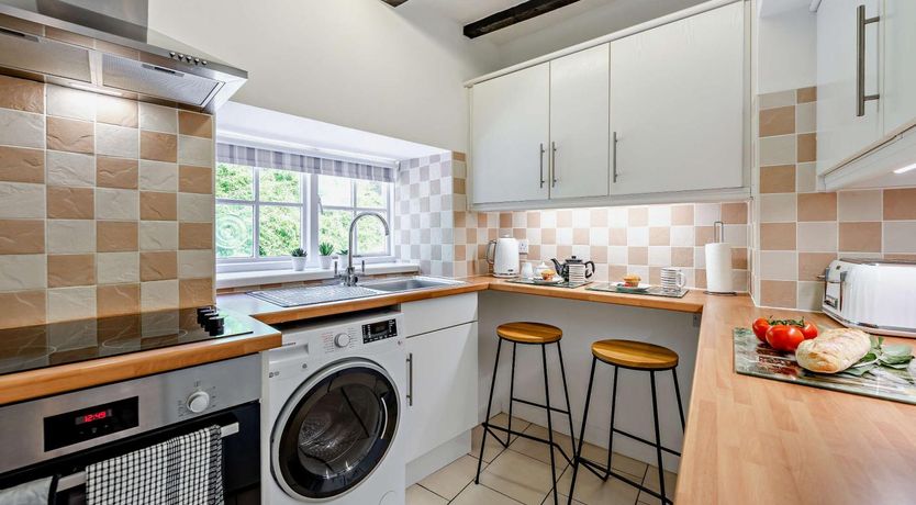 Photo of 2 Bed in Ilfracombe