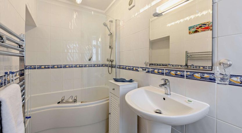 Photo of 2 Bed in Ilfracombe