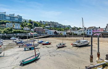 2 Bed in Ilfracombe Holiday Home