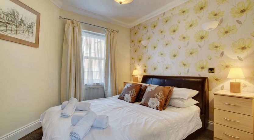 Photo of 2 Bed in Torquay