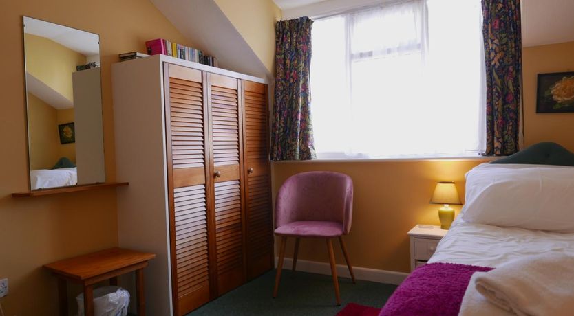 Photo of 2 Bed in Swanage