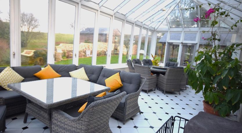 Photo of 7 Bed in Kingsbridge