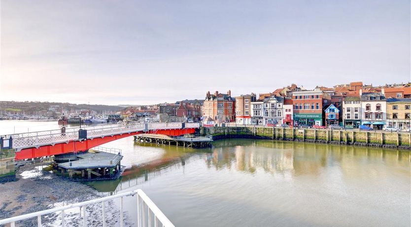 Photo of 3 Bed in Whitby