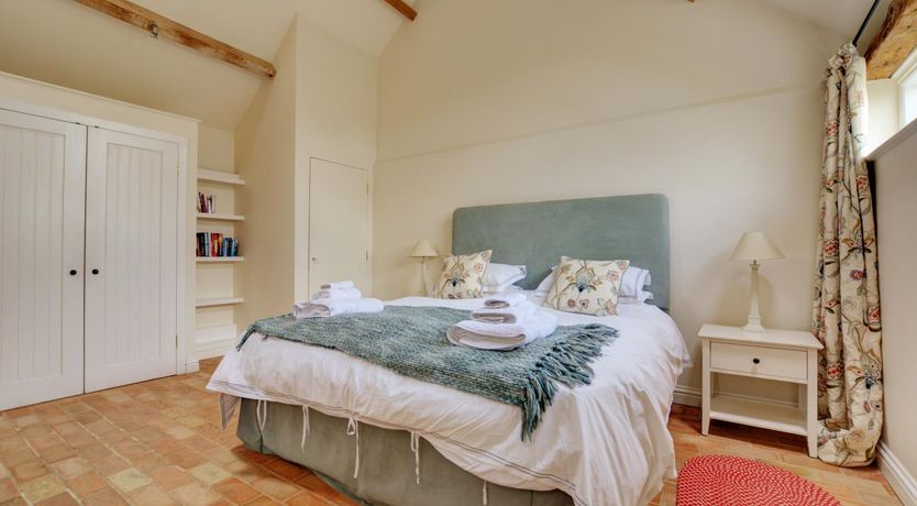 Photo of 2 Bed in Langham