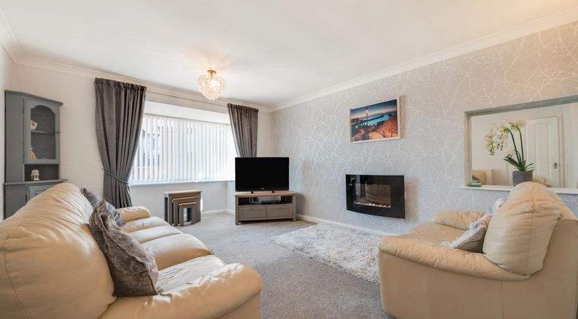 Photo of 2 Bed in Whitby