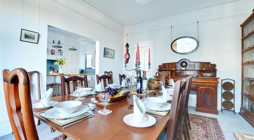 Photo of 4 Bed in Ilfracombe