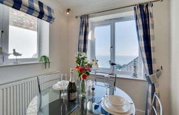 1 Bed in Looe Holiday Home