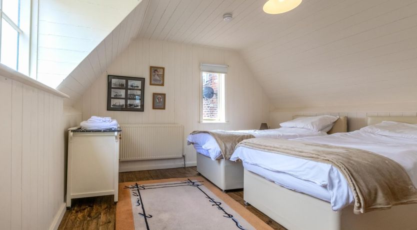 Photo of 2 Bed in Whitby