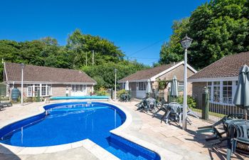 2 Bed in Looe Holiday Home
