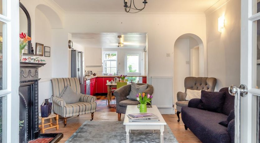 Photo of 6 Bed in Southwold