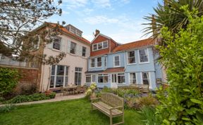 Photo of 6 Bed in Southwold