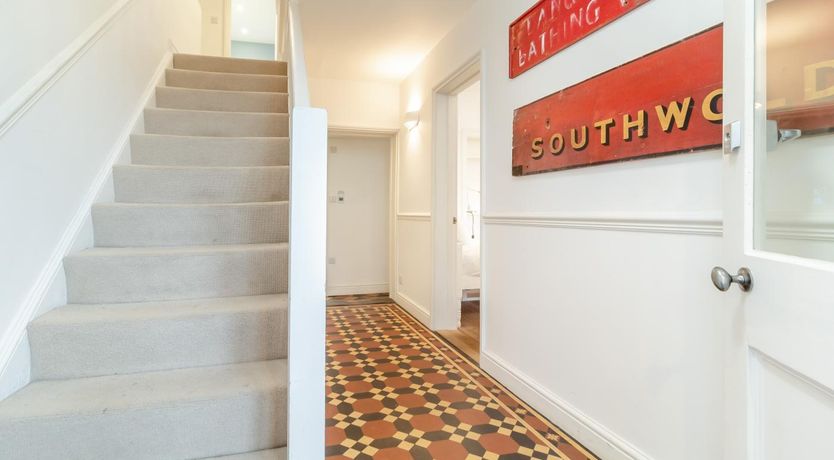 Photo of 6 Bed in Southwold