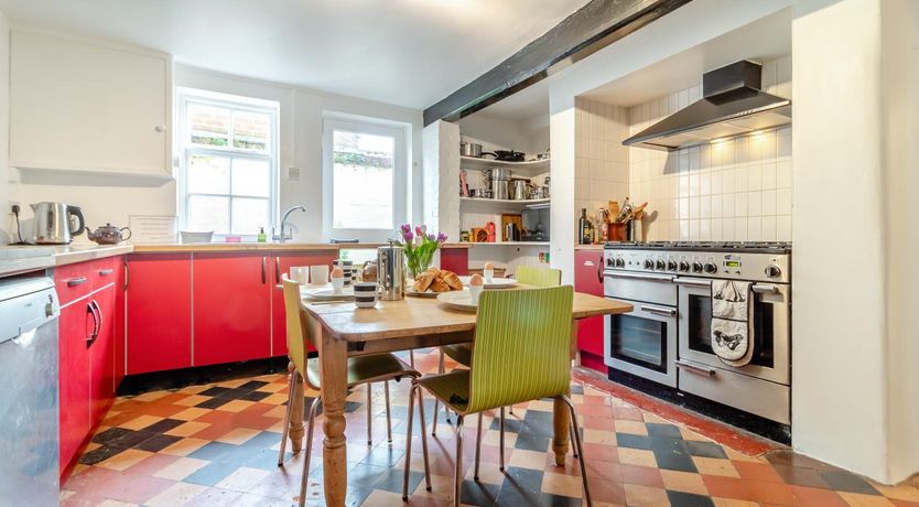 Photo of 6 Bed in Southwold