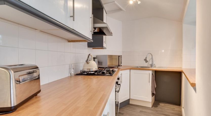 Photo of 2 Bed in Whitby