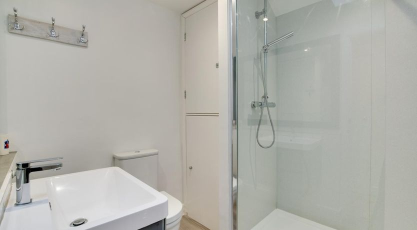 Photo of 2 Bed in Kingsbridge