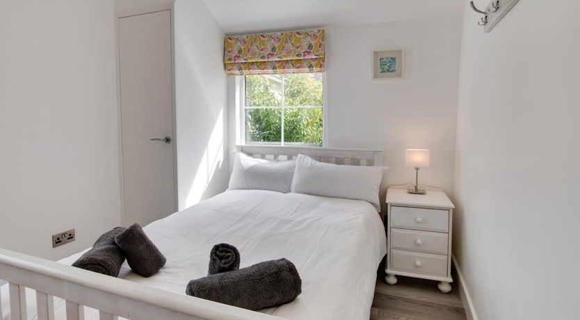 Photo of 2 Bed in Kingsbridge