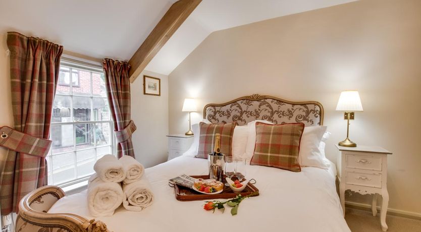 Photo of 2 Bed in Whitby