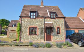 Photo of 4 Bed in Wells-next-the-sea