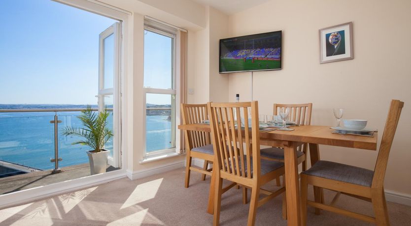 Photo of 2 Bed in Torquay