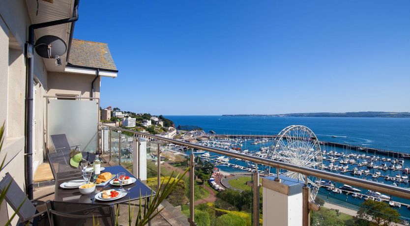 Photo of 2 Bed in Torquay