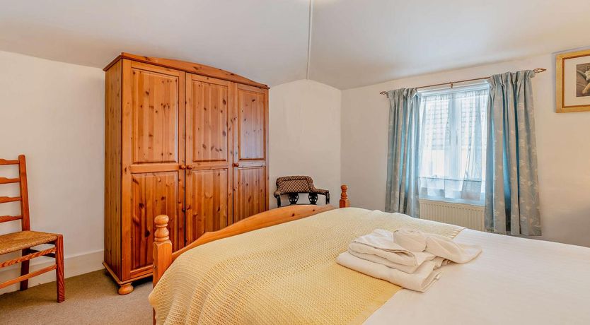 Photo of 2 Bed in Brighton & Hove