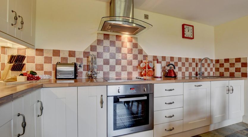 Photo of 2 Bed in Tiverton