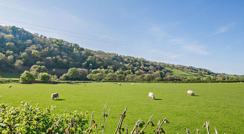Photo of 3 Bed in Abergele