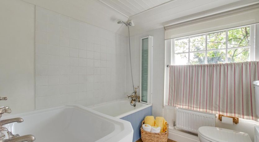 Photo of 2 Bed in Rye