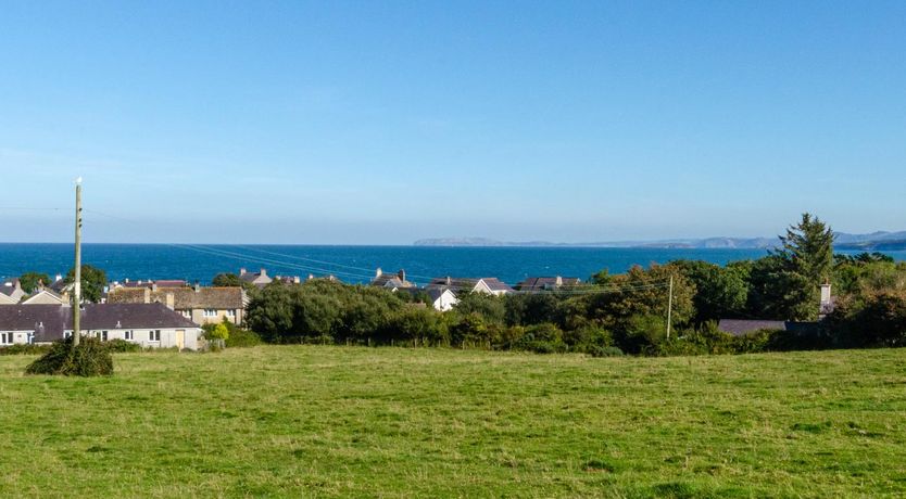Photo of 4 Bed in Moelfre