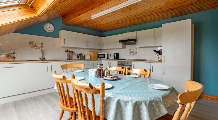 Photo of 4 Bed in Moelfre