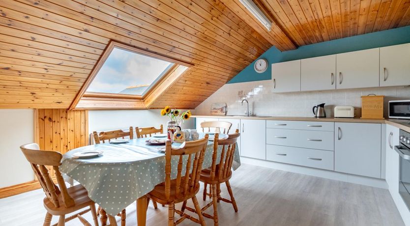 Photo of 4 Bed in Moelfre