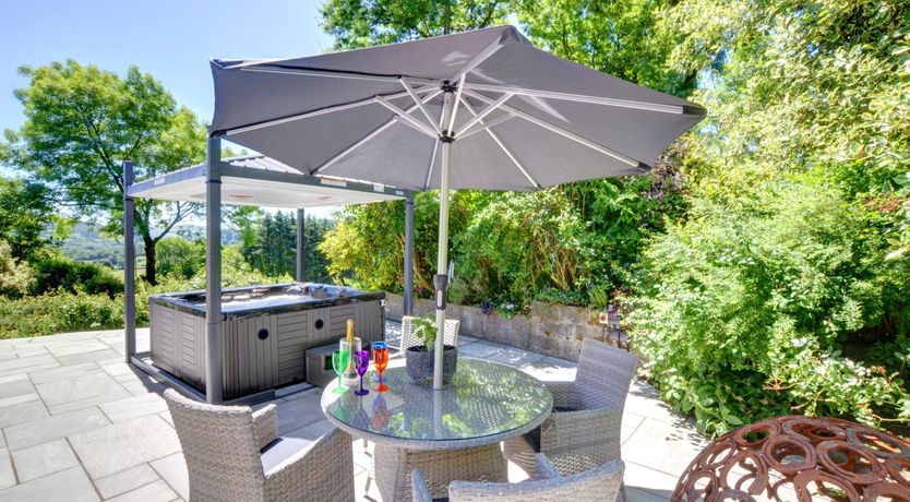 Photo of 3 Bed in Llanidloes