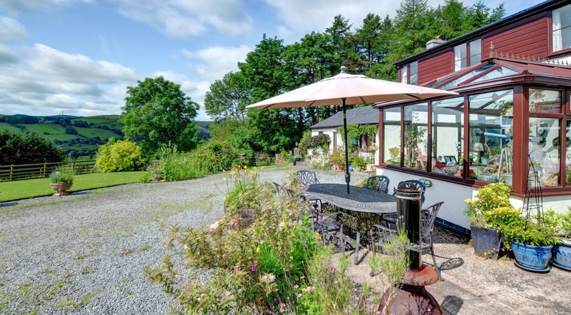 Photo of 3 Bed in Llanidloes