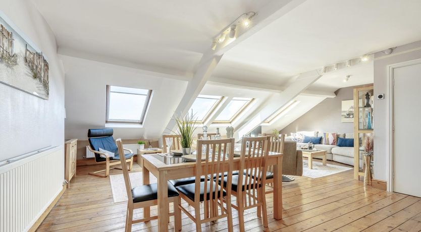 Photo of 2 Bed in Whitby